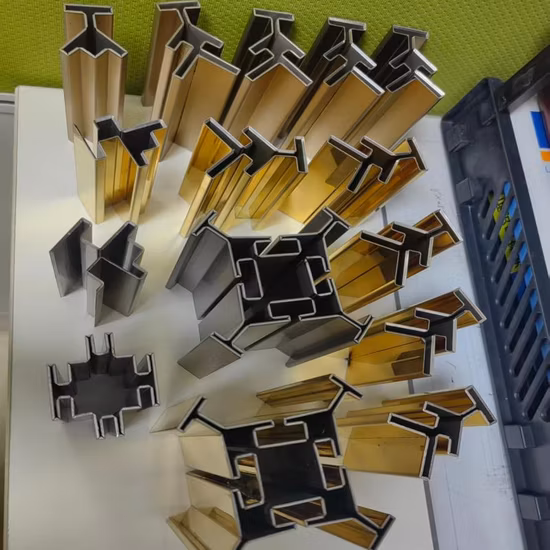 페시아 및 밑면용 플라스틱 헤드 핀, 재질 304L 스테인리스 스틸